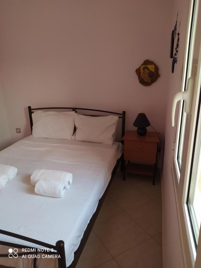 Ozena Countryside Apartment Vromonerion Экстерьер фото