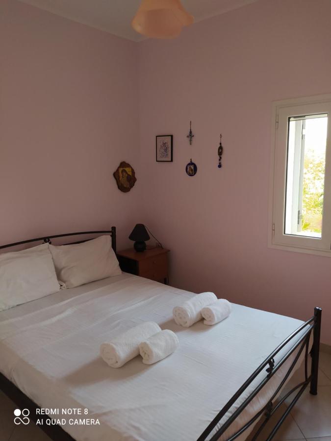 Ozena Countryside Apartment Vromonerion Экстерьер фото