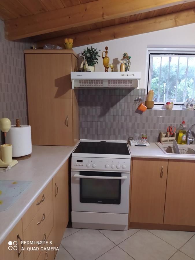 Ozena Countryside Apartment Vromonerion Экстерьер фото