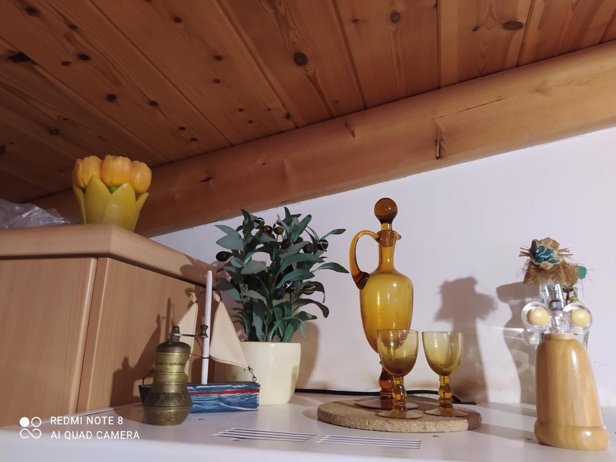 Ozena Countryside Apartment Vromonerion Экстерьер фото