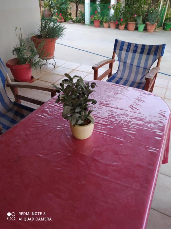 Ozena Countryside Apartment Vromonerion Экстерьер фото
